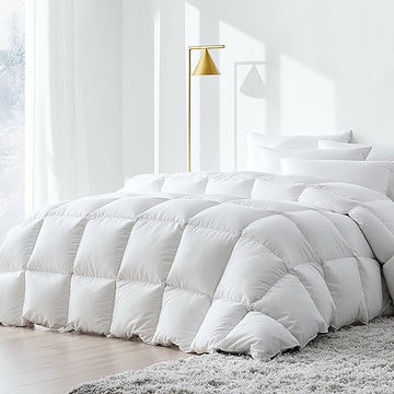 Giselle Bedding 500GSM Winter Doona Quilt Down Feather Super King