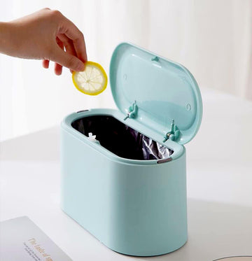 Mini Desktop Waste Bin with Lid Blue Compact 0.5L