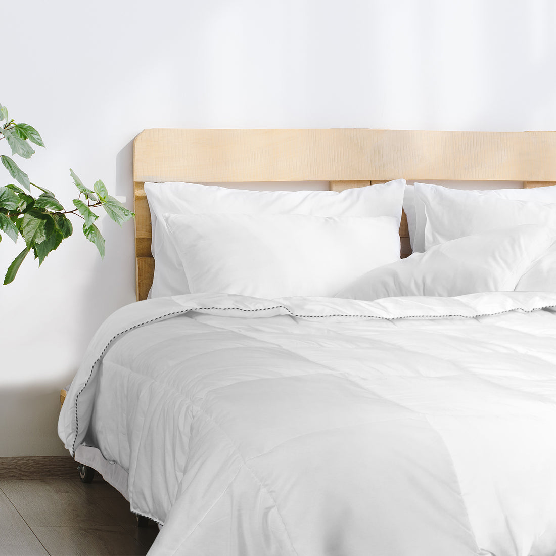 Royal Comfort 250GSM Bamboo Blend Quilt King White
