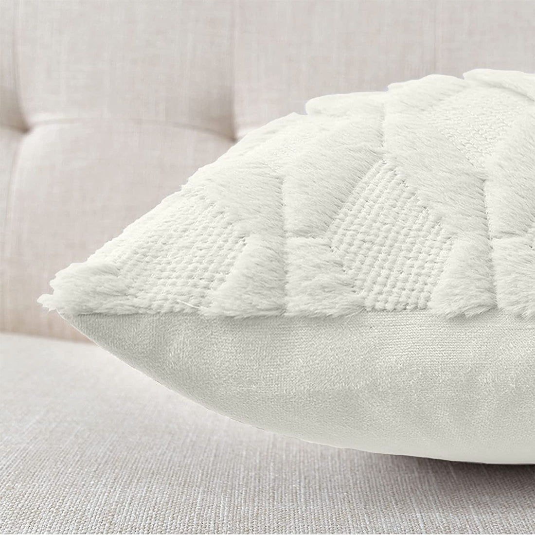Boho Throw Pillow Covers 2 Pack 45x45cm Faux Fur Diamond Design White