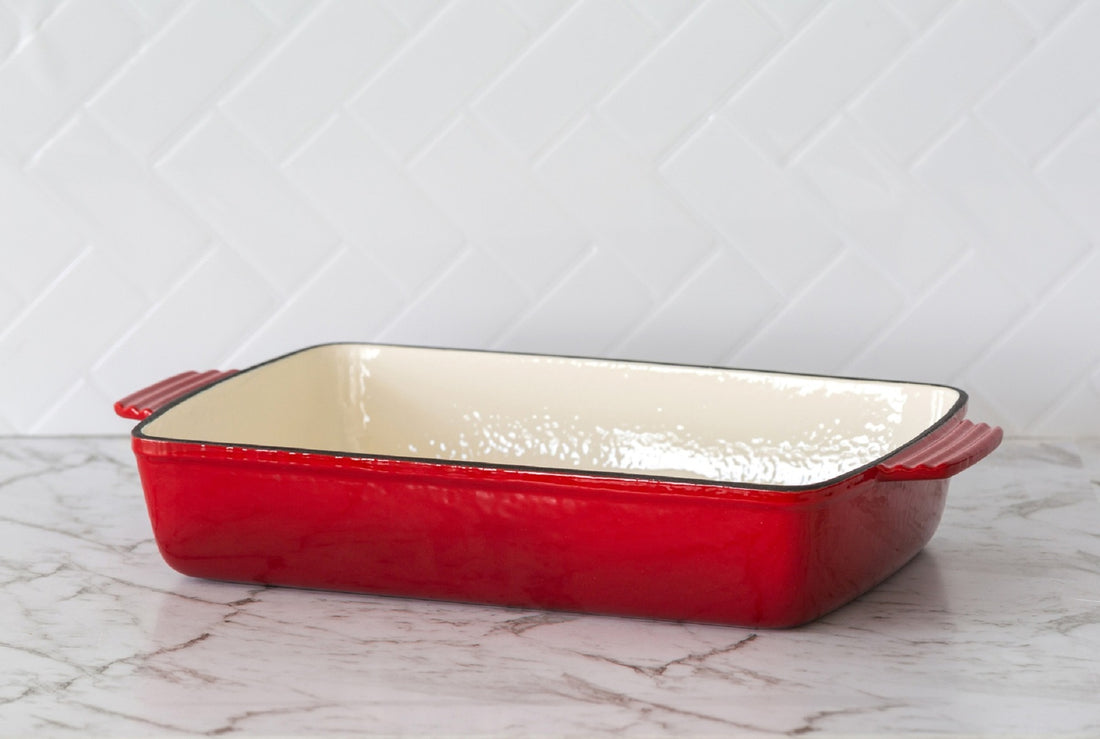 Vortaz Enamelled Cast Iron Roasting Pan 38.5cm 3.4L Red