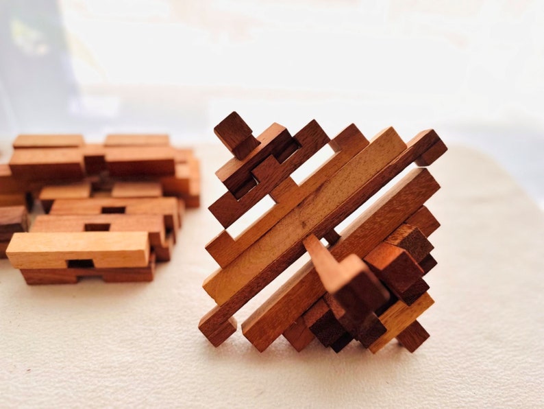 Japanese Crystal Interlocking Puzzle 51-Piece Wooden Brain Teaser