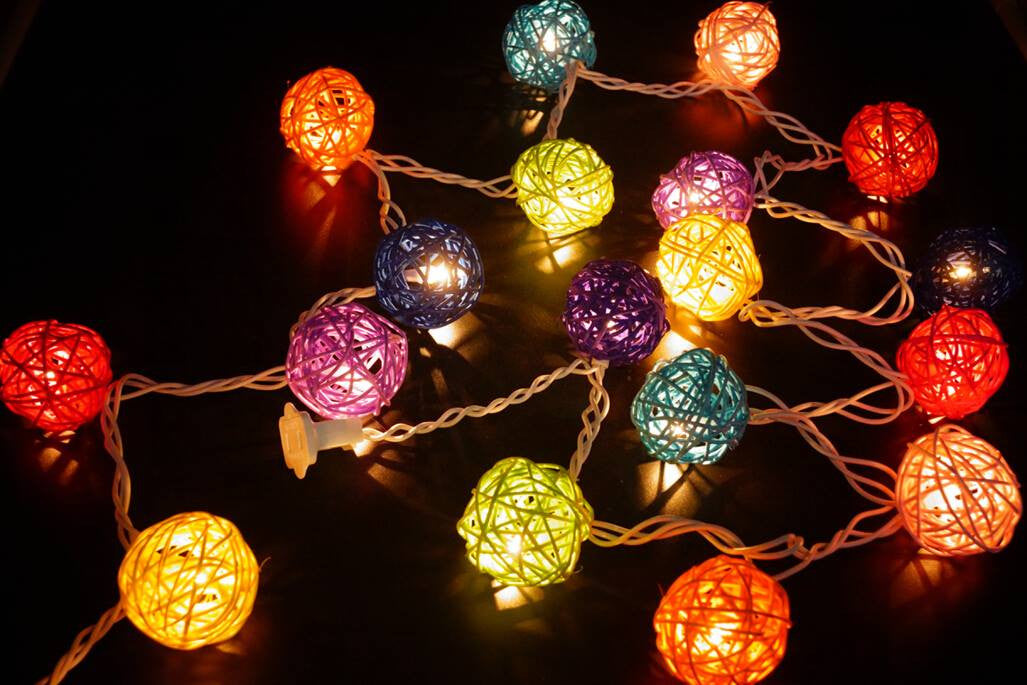 Vortaz Rattan Ball String Lights 50 LED Battery Powered 5m Multi Coloured