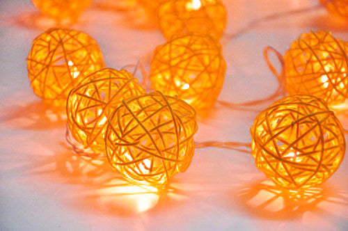 Vortaz LED Rattan Ball String Lights Orange 20 Balls Battery 3m