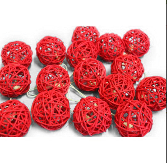 Vortaz LED Rattan Ball String Lights Red 20 Balls Battery 3m