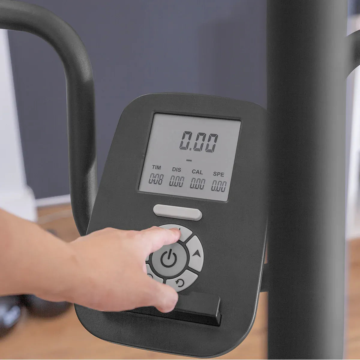 Corsair FreeRun 105 LCD console showing time, distance, calories and speed metrics