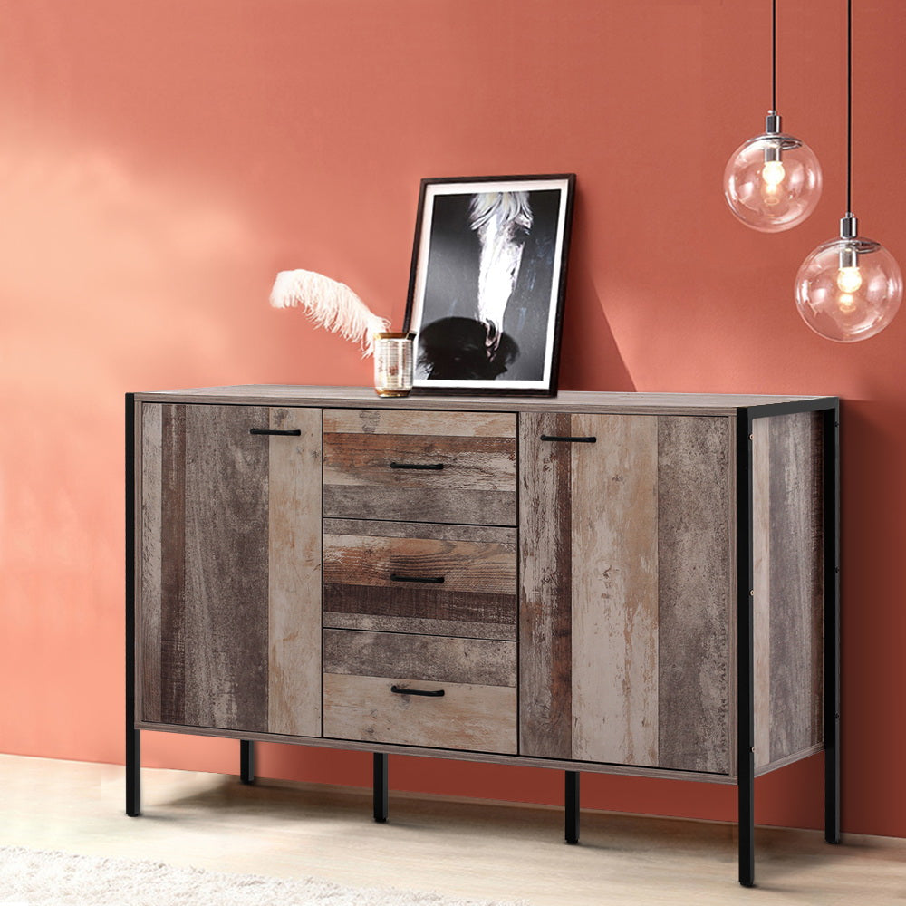 Industrial buffet with reclaimed wood-effect finish, black metal frame and hairpin legs, two doors and three drawers, in room